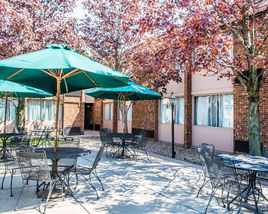 Comfort Inn & Suites Montrose Hill Servis gambar